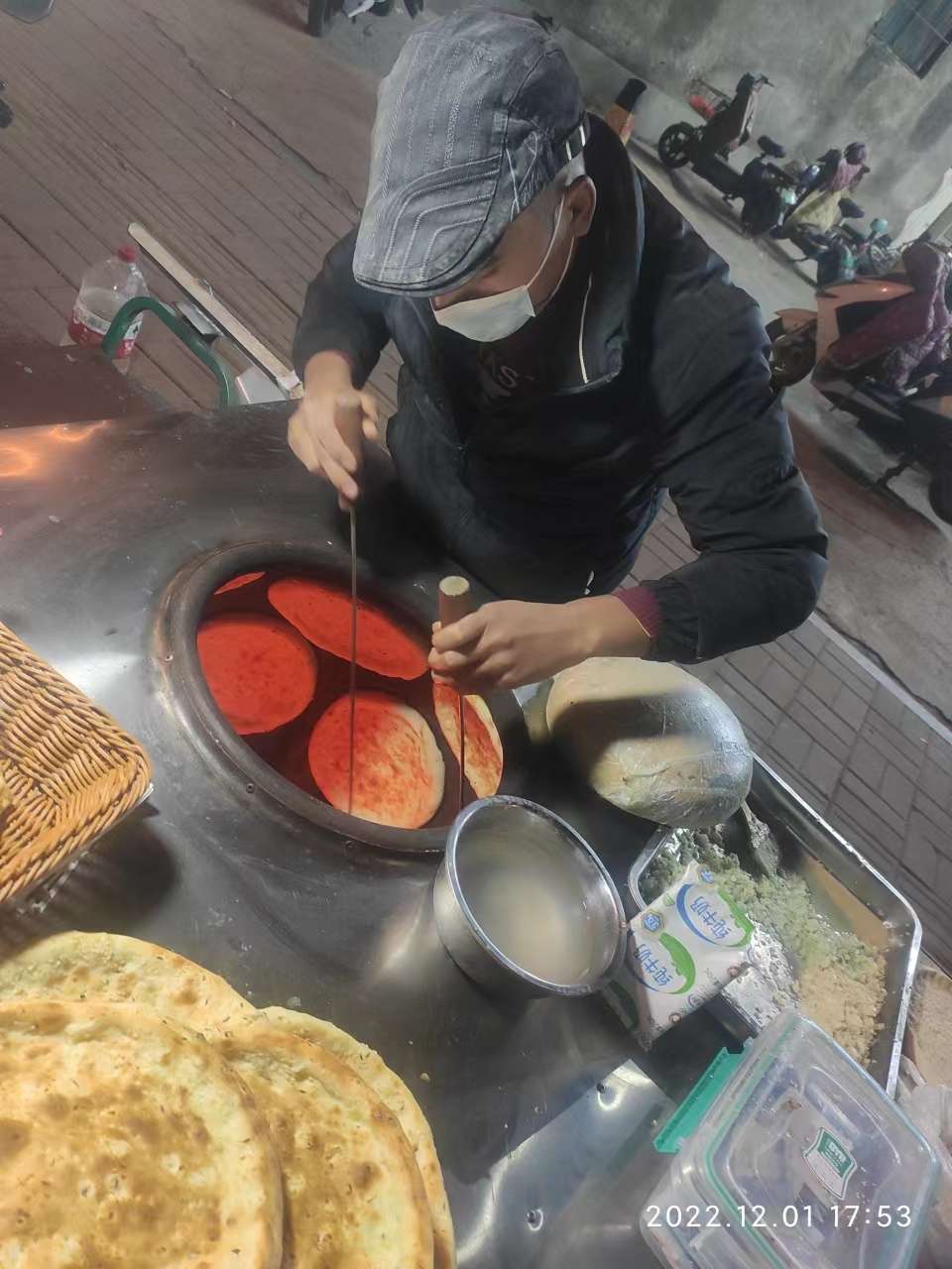 红火炉烤香囊～地道新疆喀什美食来济南